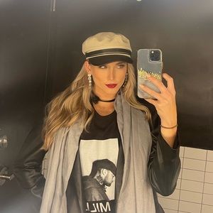 Meet your Posher, Christina